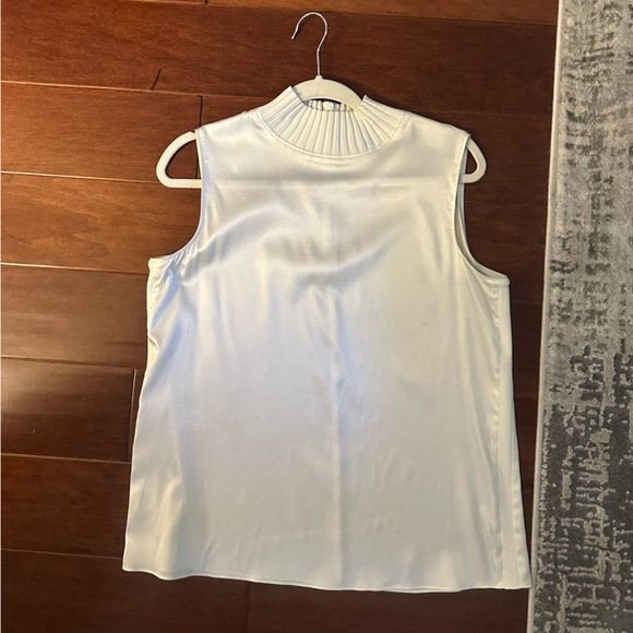 Interdee White Sleeveless Top - Picture 1 of 4